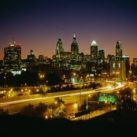 Сгради, осветени през нощта, Филаделфия, Пенсилвания, САЩ за печат на плакат